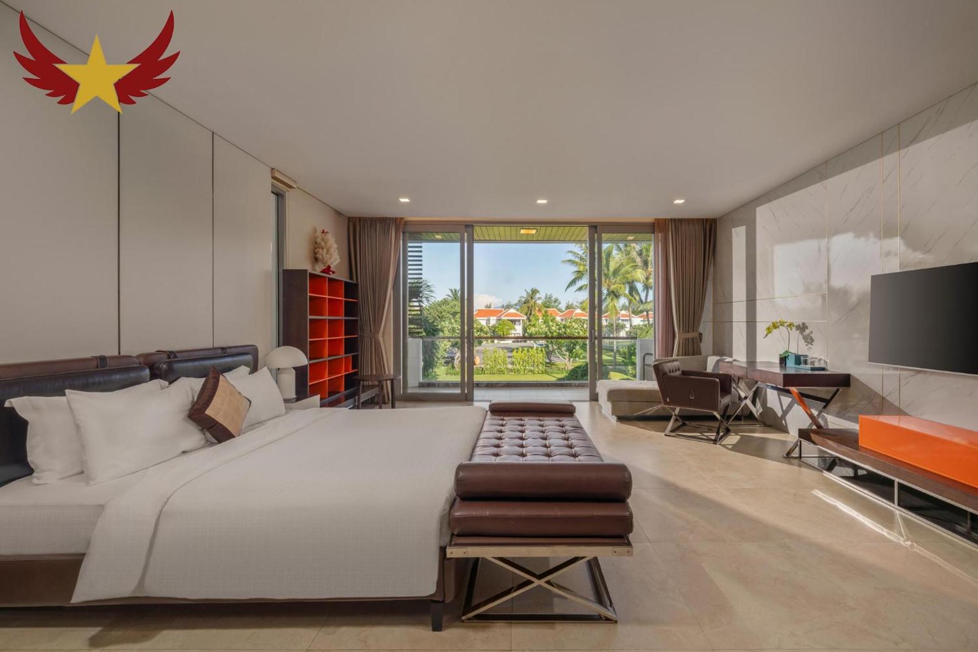 The Five Villas 8 Bedrooms Beachfront - K3 Da Nang Exterior photo